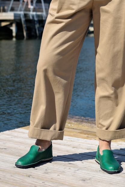 London - Classic shoes in the TOKU style - Green
