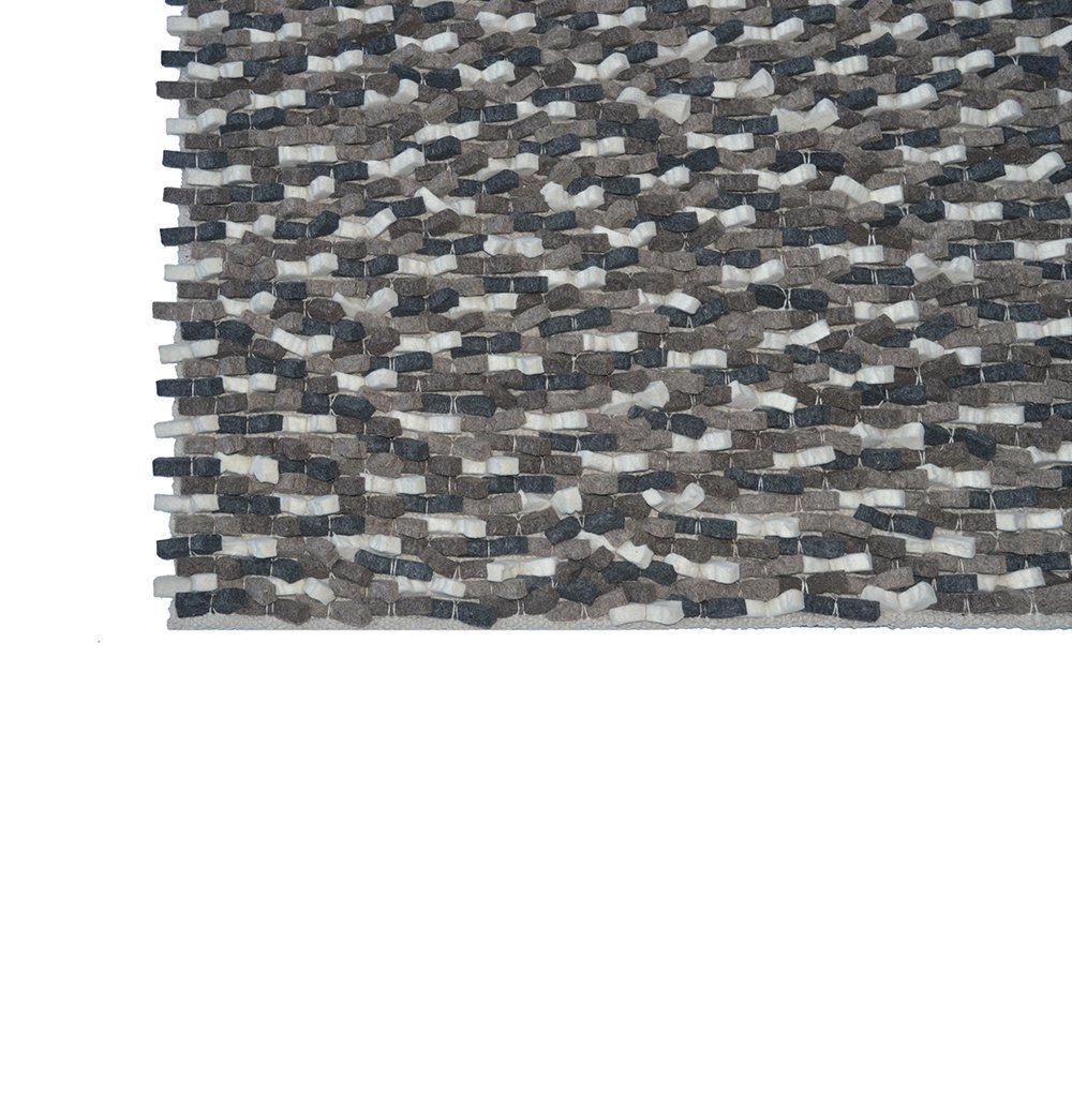 Chanda - Handmade Wool Braided Shaggy Rug - GFURN
