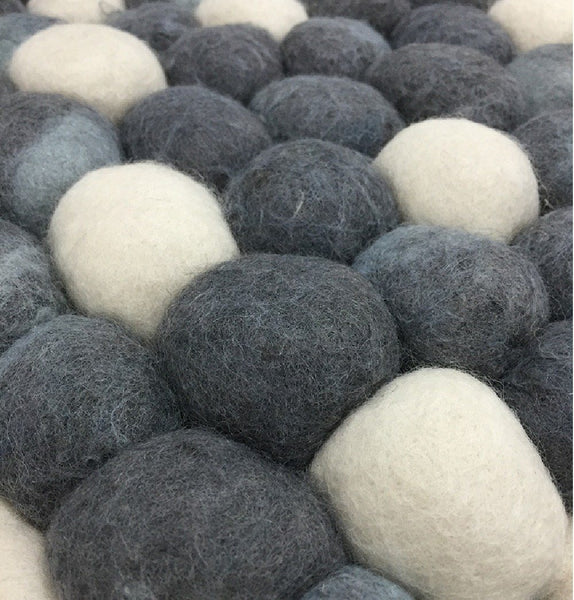 Handmade Woolen Pebble Pouf | Grey Blue - GFURN